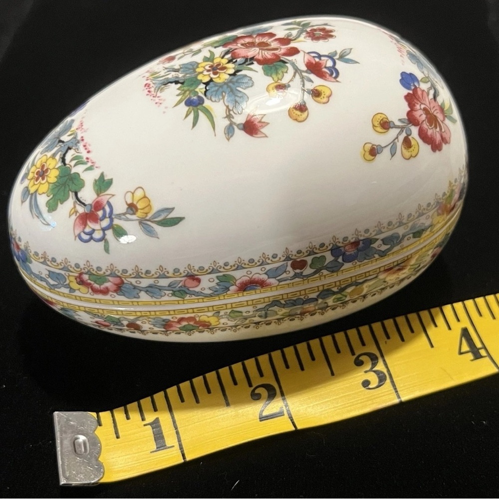Coalport bone china “Ming rose” egg shaped trinket box